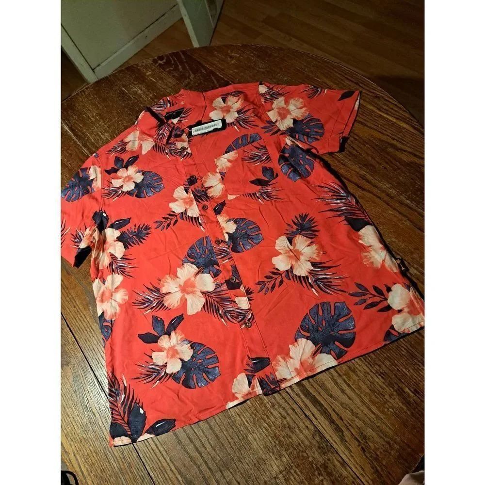 New Medium Margaritaville Red Floral Short Sleeve Button Tropical Hawaiian Shirt